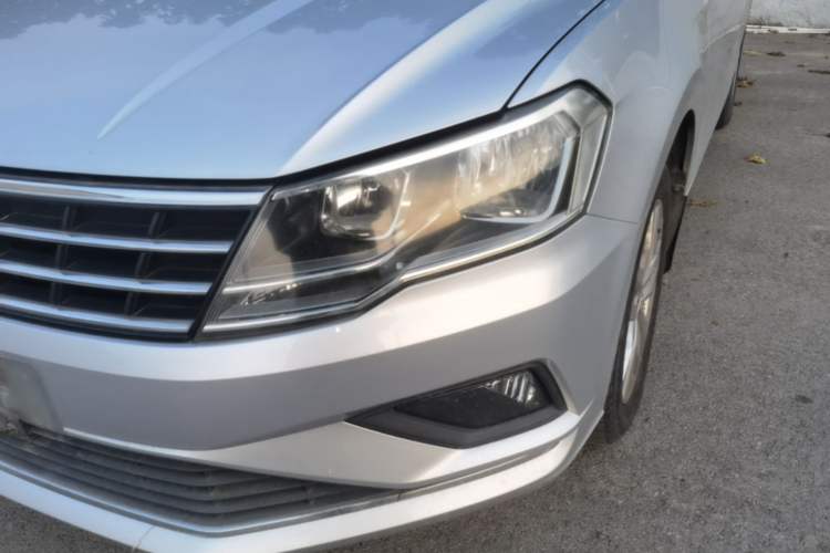 Used Volkswagen Jetta 2017 1.5L Automatic Comfort Model Left Front Headlight