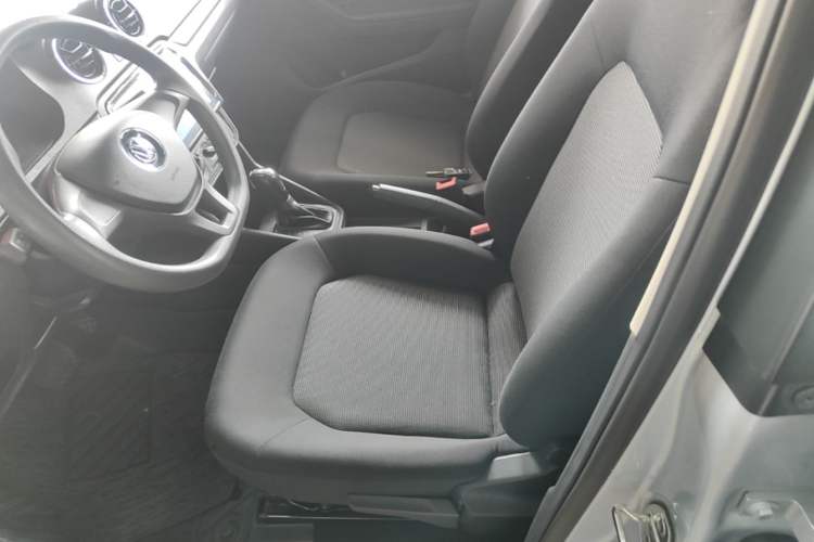 Used Volkswagen Jetta 2017 1.5L Automatic Fashion Model Left Front Seat
