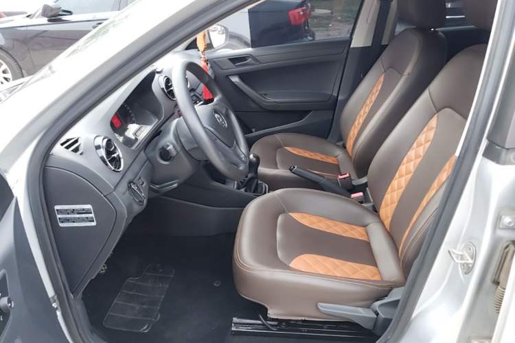 Used Volkswagen Jetta 2017 1.5L Manual Fashion Edition Left Front Seat
