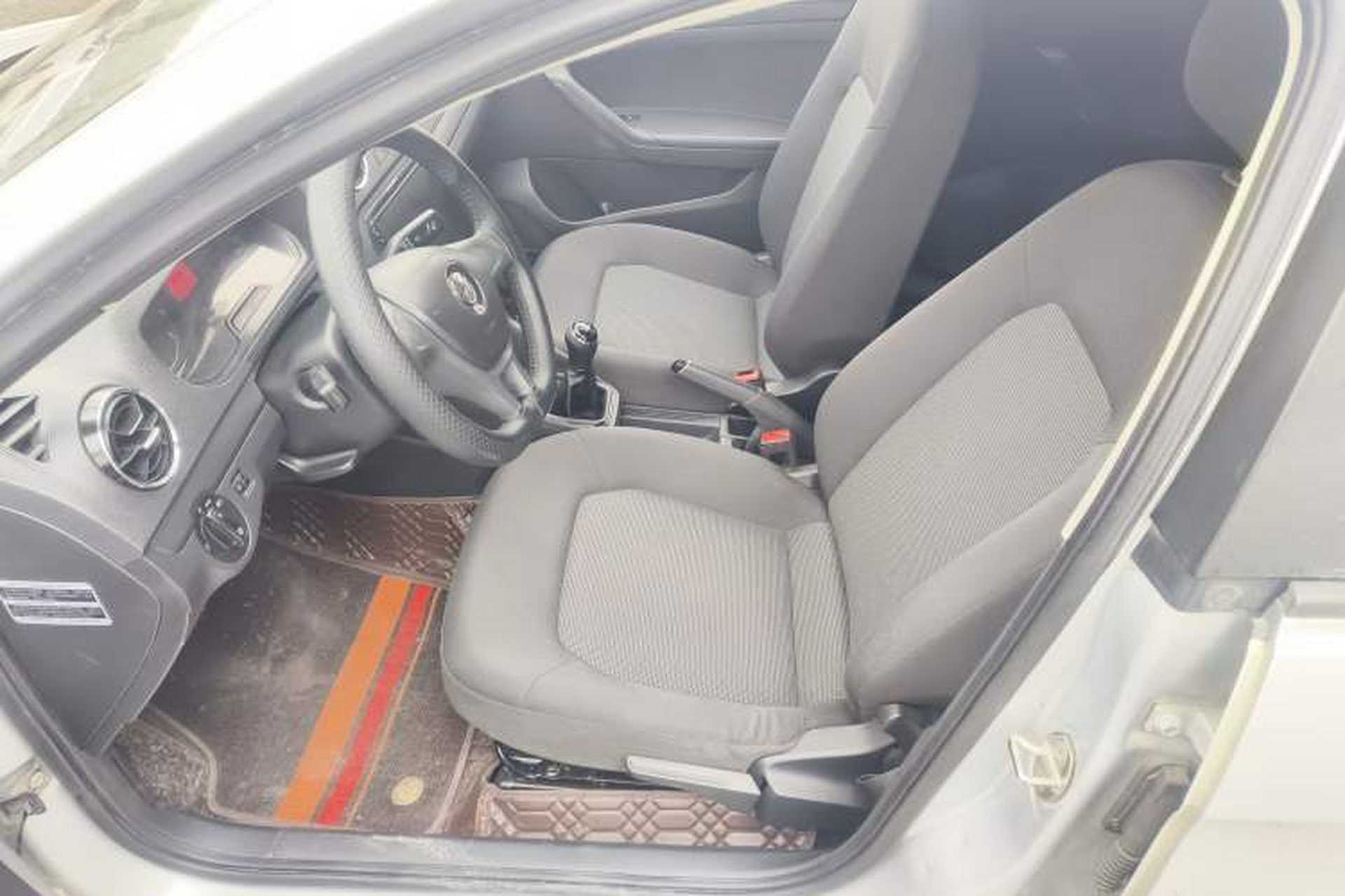 Used Volkswagen Jetta 2017 1.4L Manual Fashion Edition Left Front Seat