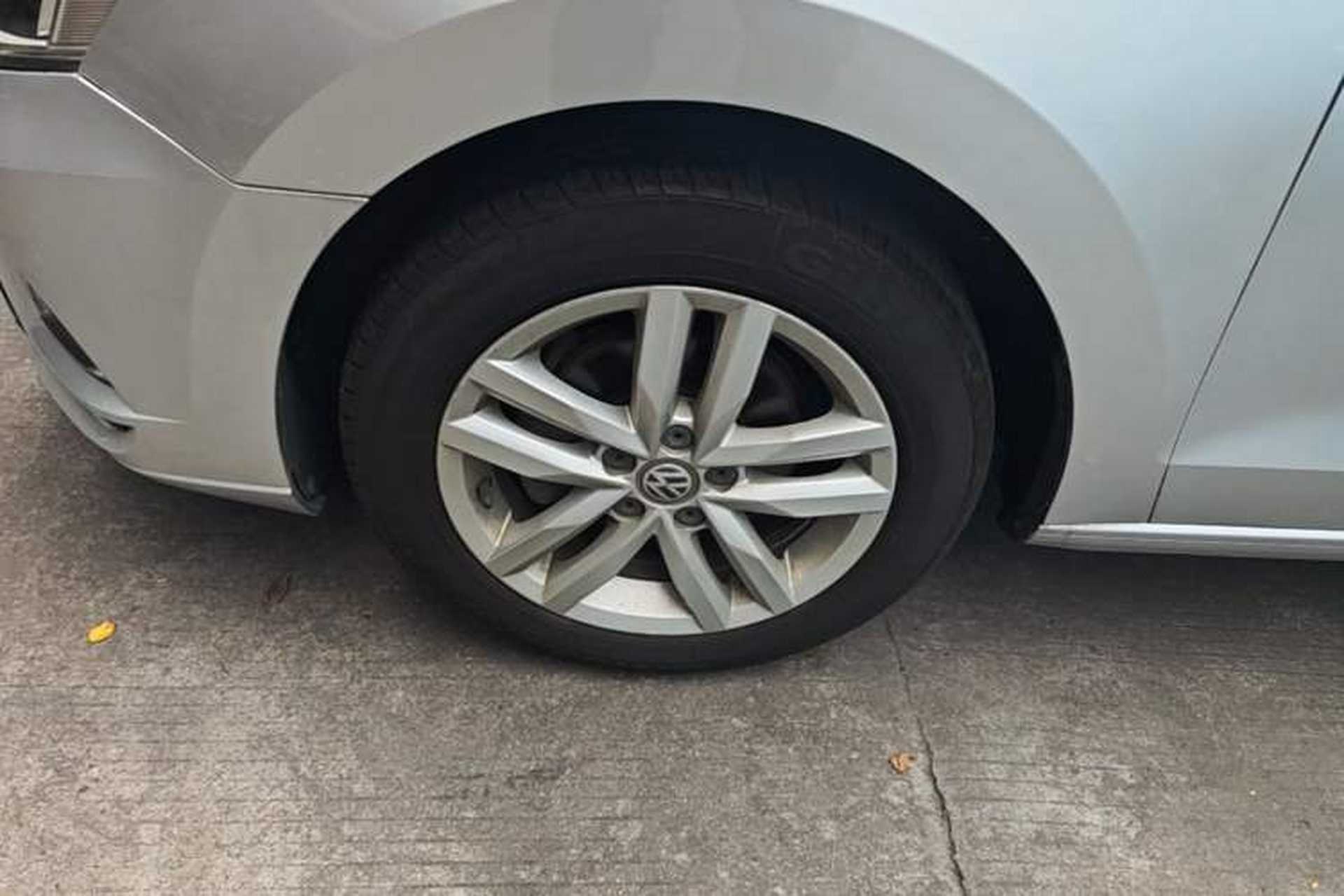 Used Volkswagen Jetta 2017 1.5L Automatic Comfort Model Left Front Wheel Hub