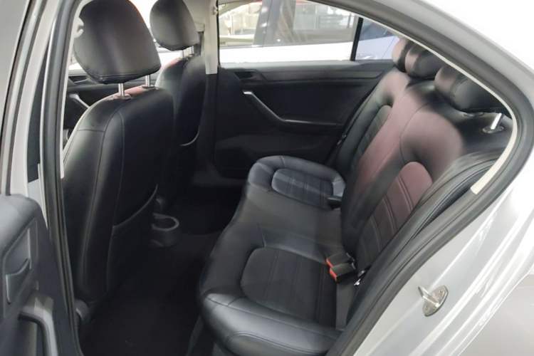 Used Volkswagen Jetta 2017 1.5L Automatic Fashion Model Left Rear Seat