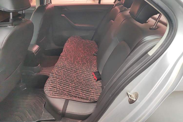 Used Volkswagen Jetta 2017 1.5L Automatic Fashion Model Left Rear Seat