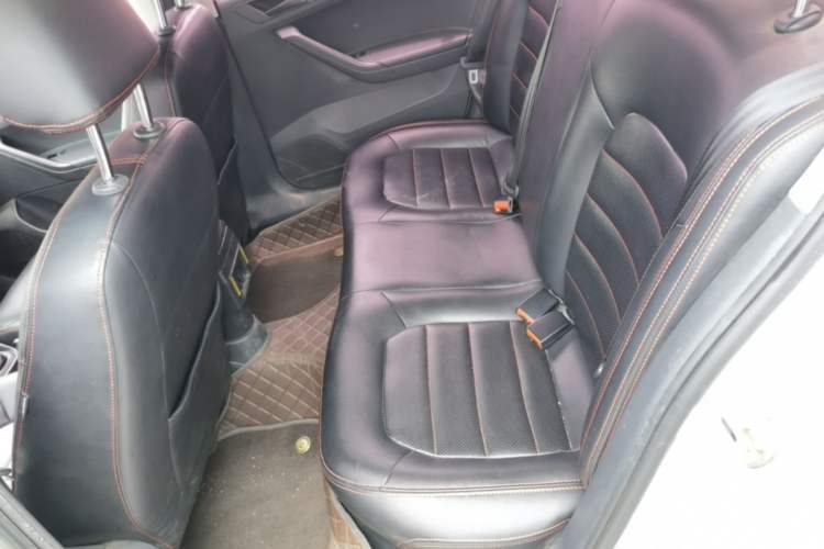 Used Volkswagen Jetta 2017 1.5L Automatic Fashion Model Left Rear Seat