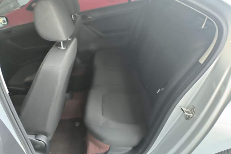 Used Volkswagen Jetta 2017 1.5L Automatic Fashion Model Left Rear Seat