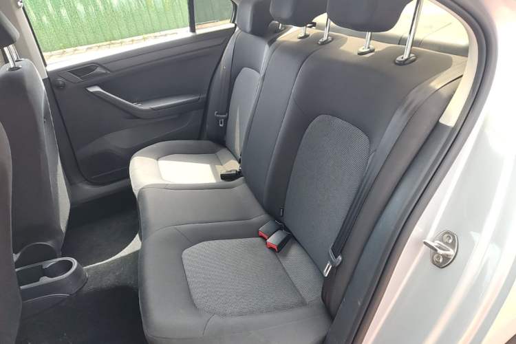 Used Volkswagen Jetta 2017 1.5L Automatic Fashion Model Left Rear Seat