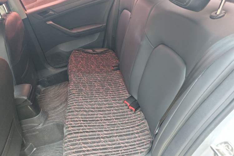 Used Volkswagen Jetta 2017 1.5L Automatic Fashion Model Left Rear Seat