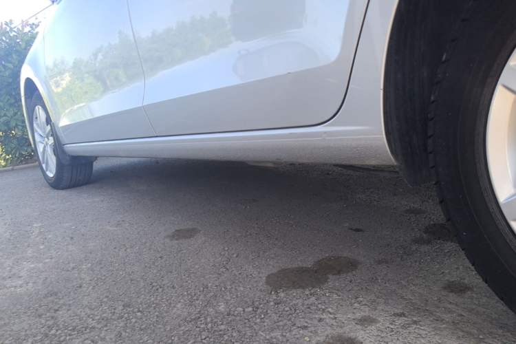 Used Volkswagen Jetta 2017 1.4L Manual Comfort Model Left Side Sill