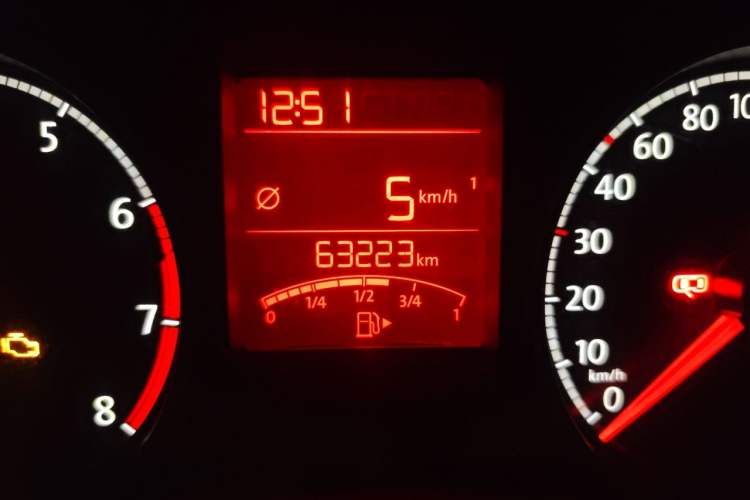 Used Volkswagen Jetta 2017 1.4L Manual Comfort Model Odometer Close Up