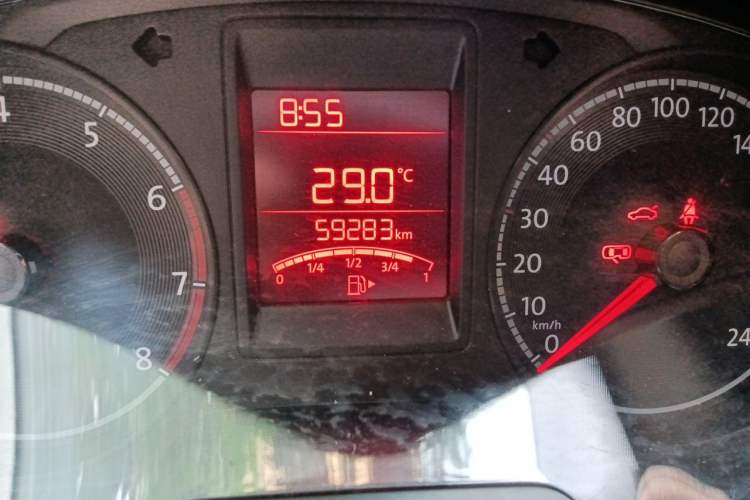 Used Volkswagen Jetta 2017 1.5L Manual Fashion Edition Odometer Close Up