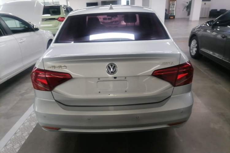 Used Volkswagen Jetta 2017 1.4L Manual Fashion Edition Rear