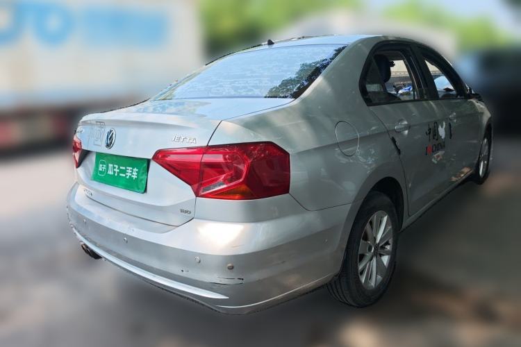 Used Volkswagen Jetta 2017 1.5L Manual Fashion Edition Rear Right 45 Deg