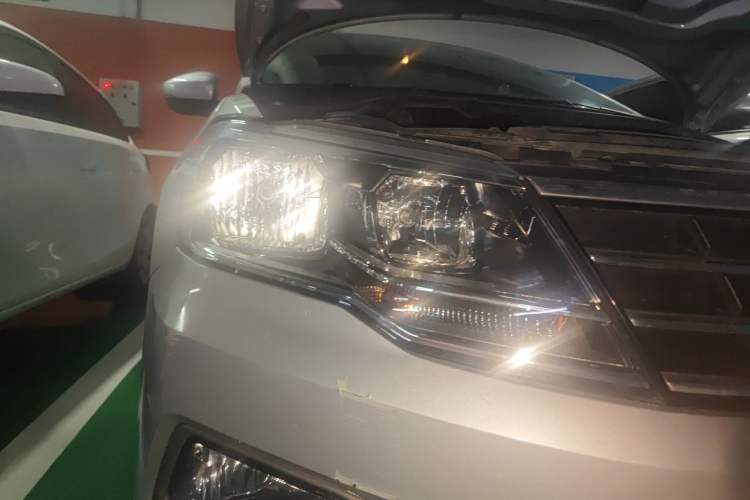 Used Volkswagen Jetta 2017 1.5L Manual Comfort Model Right Front Headlight
