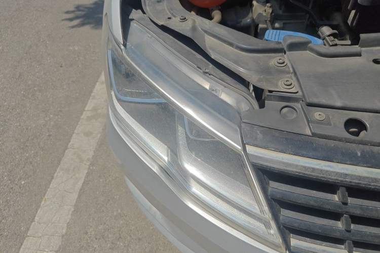 Used Volkswagen Jetta 2017 1.4L Manual Fashion Edition Right Front Headlight