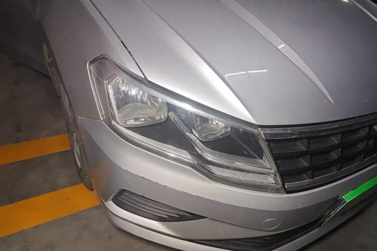 Used Volkswagen Jetta 2017 1.5L Manual Fashion Edition Right Front Headlight