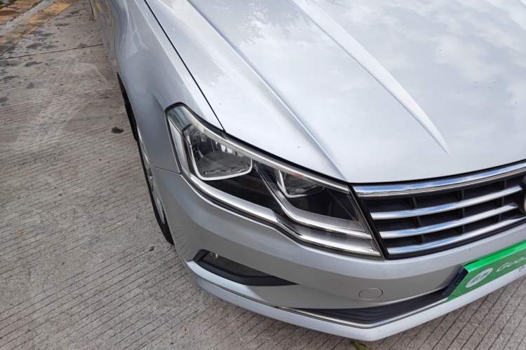 Used Volkswagen Jetta 2017 1.5L Automatic Comfort Model Right Front Headlight