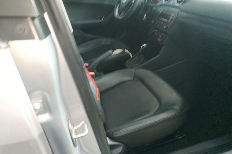 Used Volkswagen Jetta 2017 1.5L Automatic Fashion Model Right Front Seat