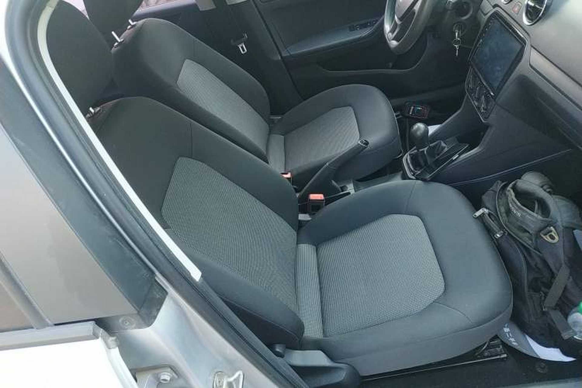 Used Volkswagen Jetta 2017 1.4L Manual Fashion Edition Right Front Seat