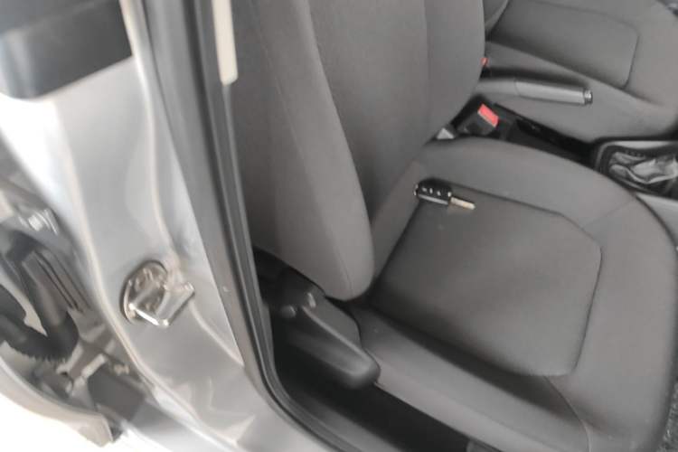 Used Volkswagen Jetta 2017 1.5L Automatic Fashion Model Right Front Seat