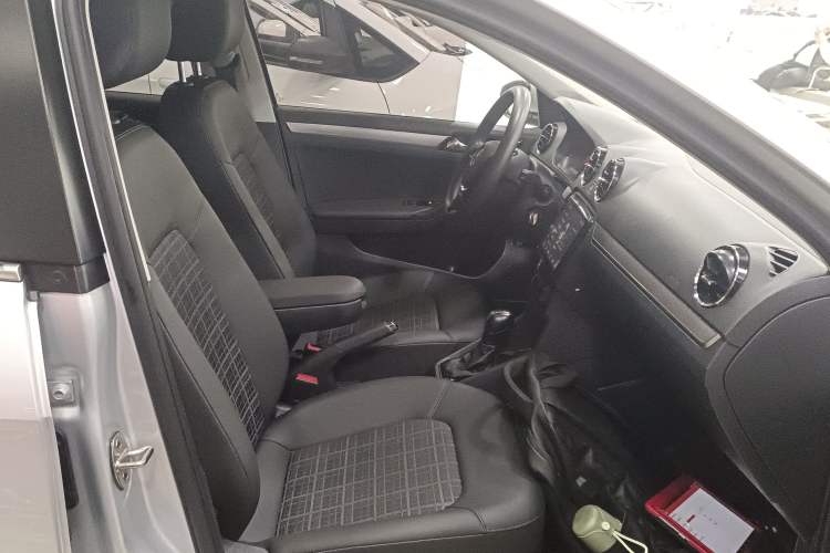 Used Volkswagen Jetta 2017 1.5L Automatic Comfort Model Right Front Seat