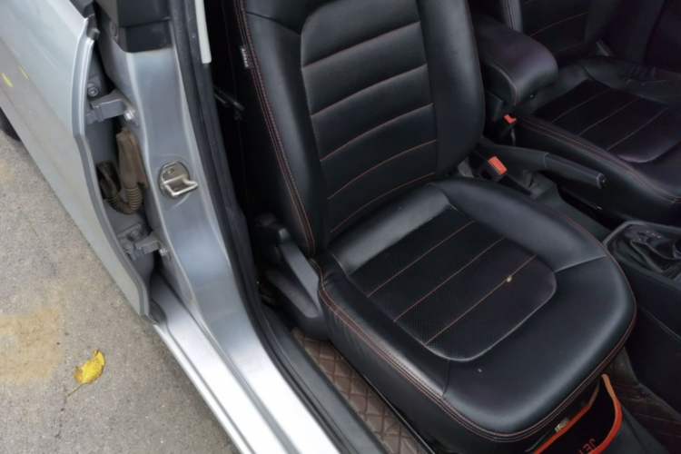 Used Volkswagen Jetta 2017 1.5L Automatic Fashion Model Right Front Seat