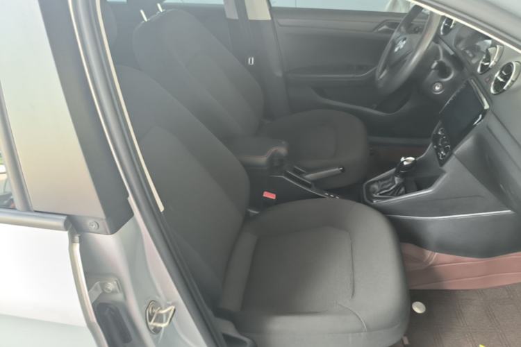 Used Volkswagen Jetta 2017 1.5L Automatic Fashion Model Right Front Seat