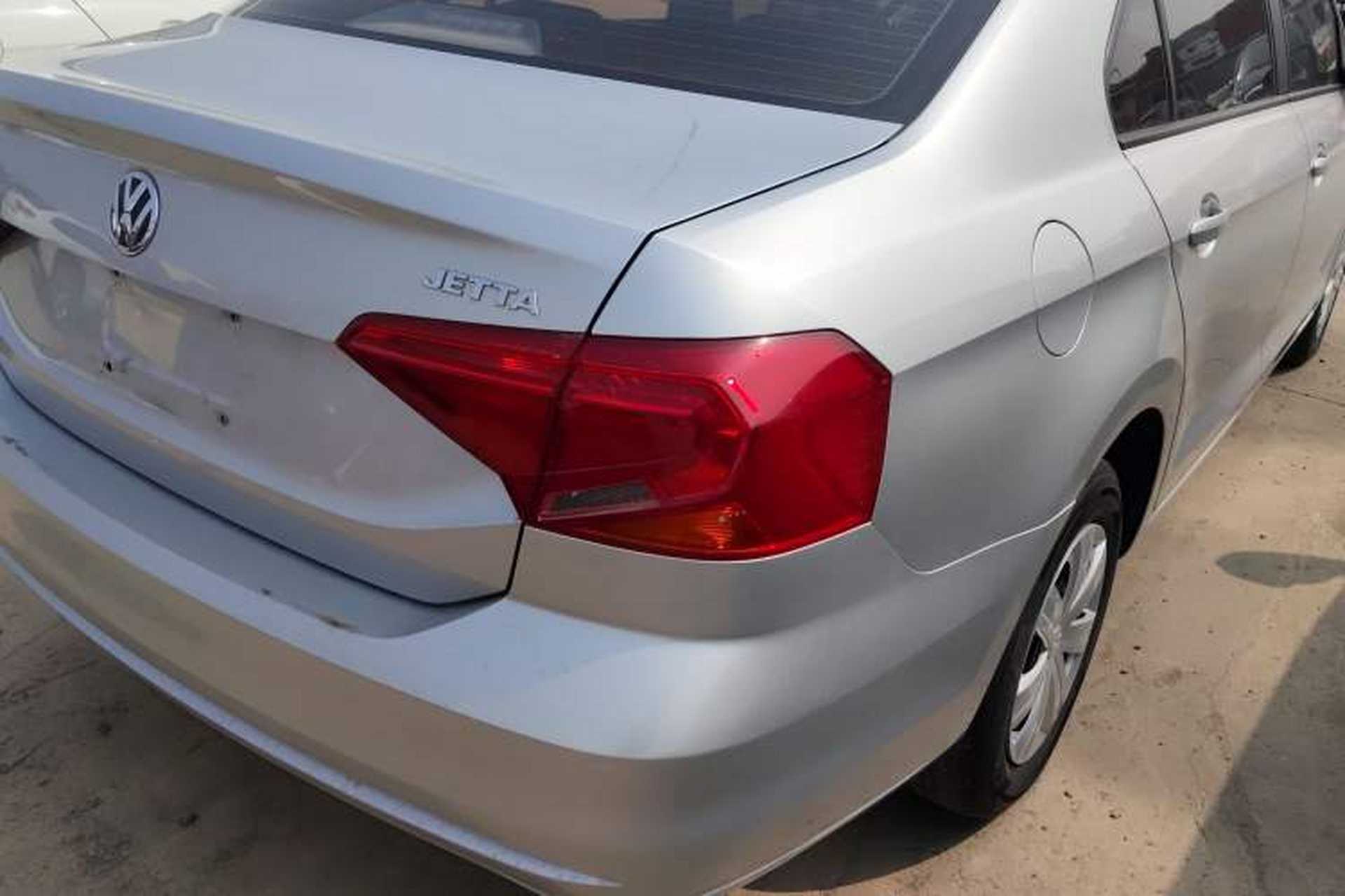 Used Volkswagen Jetta 2017 1.4L Manual Fashion Edition Right Rear Taillight