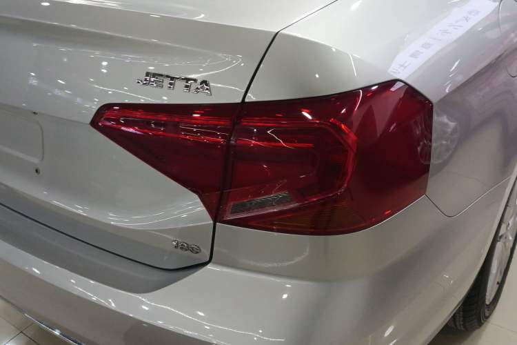 Used Volkswagen Jetta 2017 1.5L Automatic Comfort Model Right Rear Taillight
