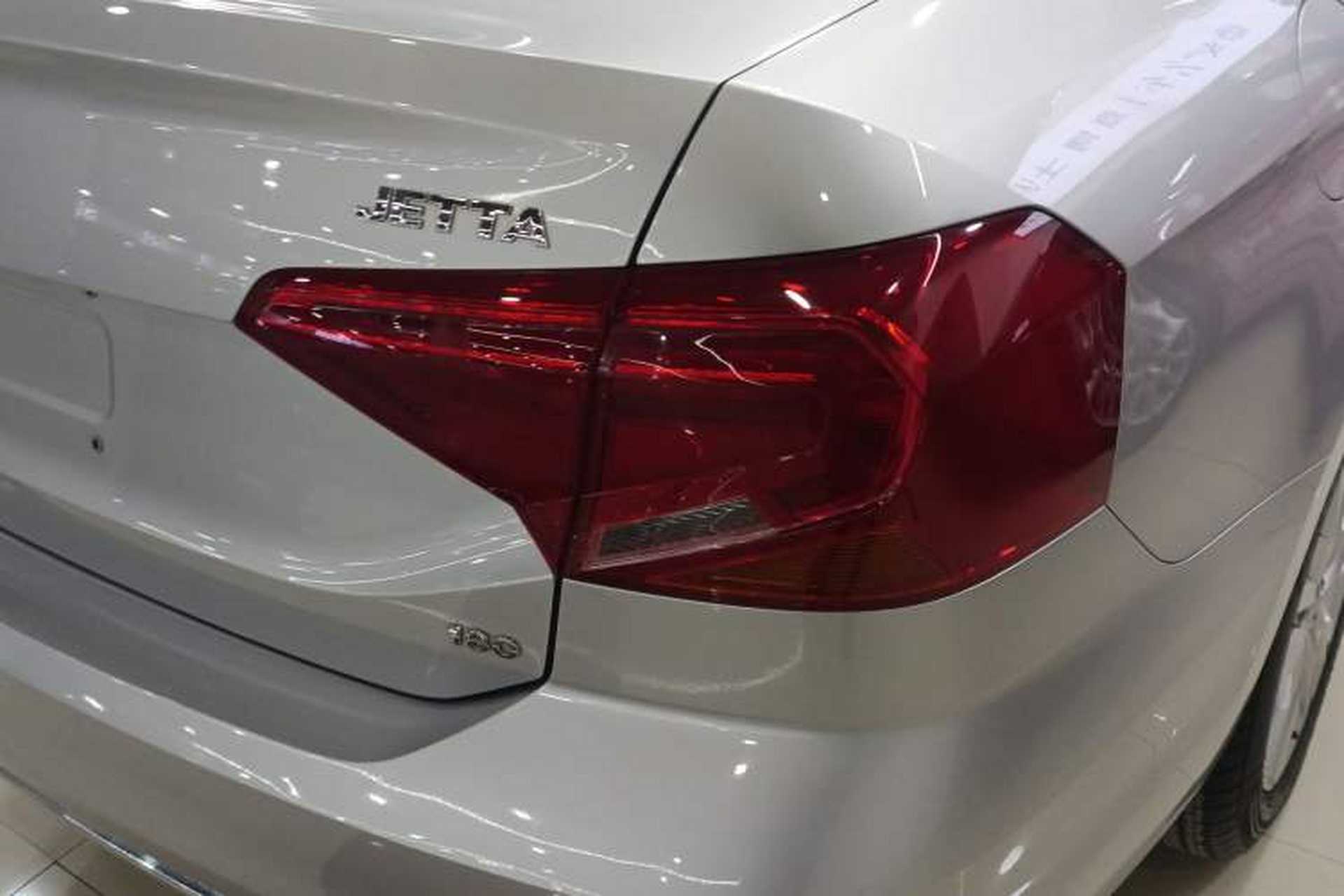 Used Volkswagen Jetta 2017 1.5L Automatic Comfort Model Right Rear Taillight