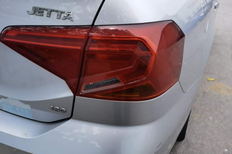 Used Volkswagen Jetta 2017 1.5L Automatic Fashion Model Right Rear Taillight