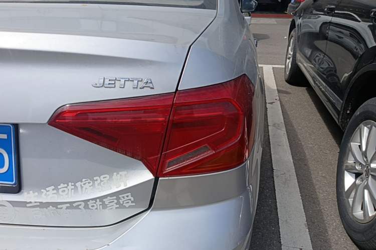 Used Volkswagen Jetta 2017 1.4L Manual Fashion Edition Right Rear Taillight