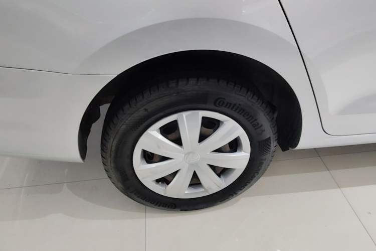 Used Volkswagen Jetta 2017 1.5L Automatic Fashion Model Right Rear Wheel Hub