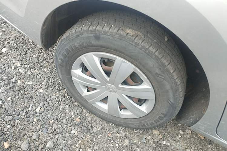 Used Volkswagen Jetta 2017 1.4L Manual Fashion Edition Right Rear Wheel Hub