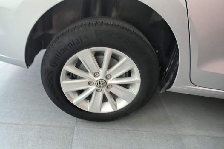 Used Volkswagen Jetta 2017 1.5L Automatic Fashion Model Right Rear Wheel Hub