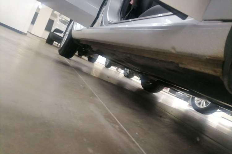 Used Volkswagen Jetta 2017 1.4L Manual Fashion Edition Right Side Sill
