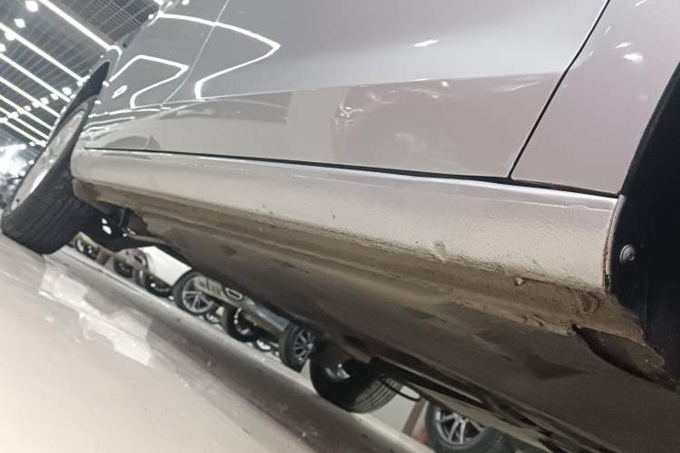 Used Volkswagen Jetta 2017 1.5L Automatic Comfort Model Right Side Sill