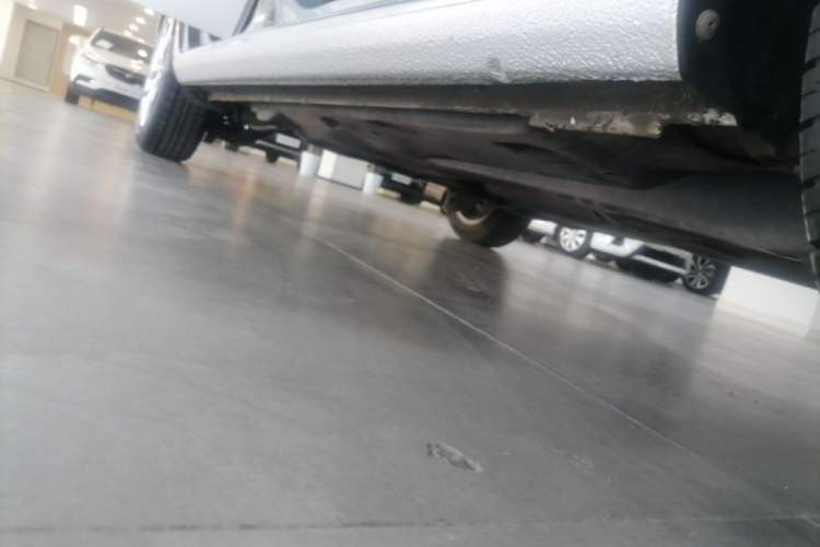 Used Volkswagen Jetta 2017 1.5L Manual Comfort Model Right Side Sill