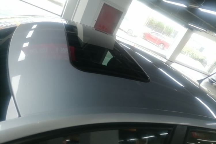 Used Volkswagen Jetta 2017 1.5L Manual Comfort Model Roof