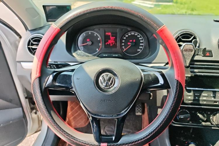 Used Volkswagen Jetta 2017 1.5L Manual Comfort Model Steering Wheel