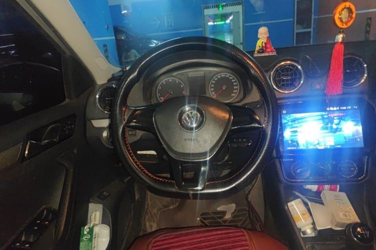 Used Volkswagen Jetta 2017 1.5L Manual Comfort Model Steering Wheel