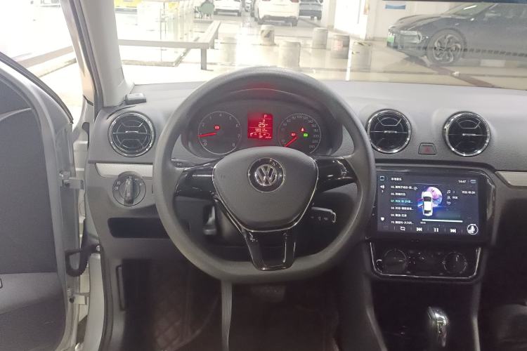 Used Volkswagen Jetta 2017 1.5L Automatic Comfort Model Steering Wheel