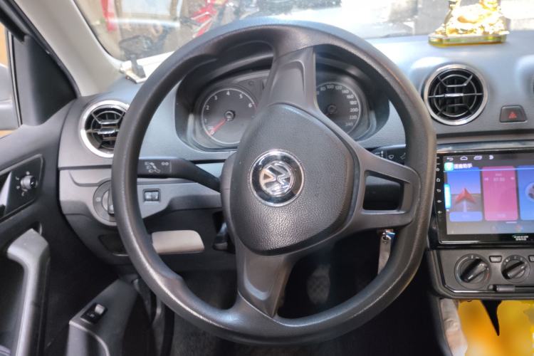 Used Volkswagen Jetta 2017 1.4L Manual Fashion Edition Steering Wheel