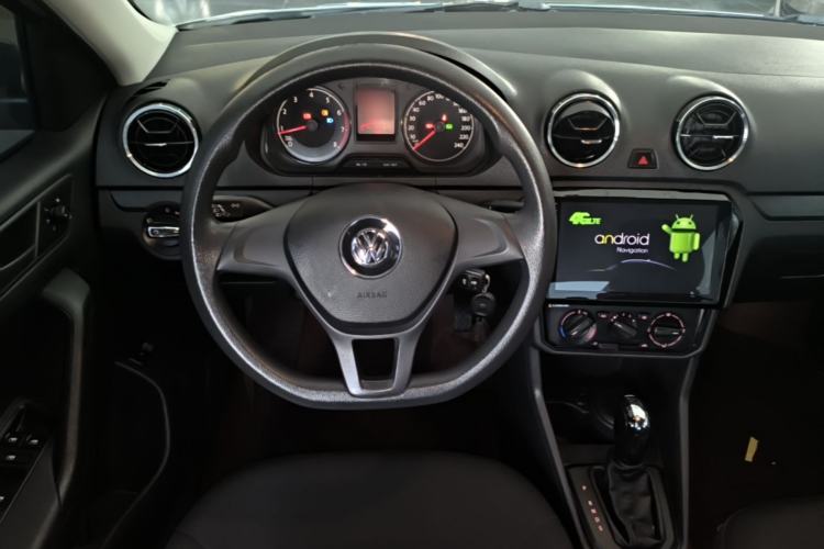 Used Volkswagen Jetta 2017 1.5L Automatic Fashion Model Steering Wheel