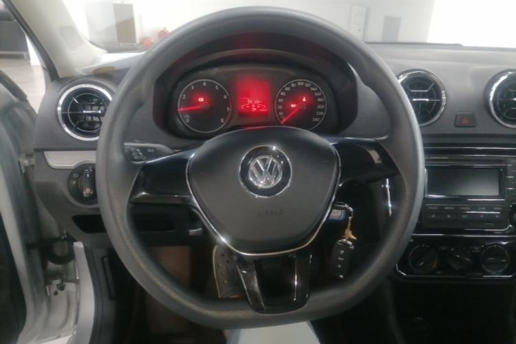 Used Volkswagen Jetta 2017 1.5L Manual Comfort Model Steering Wheel