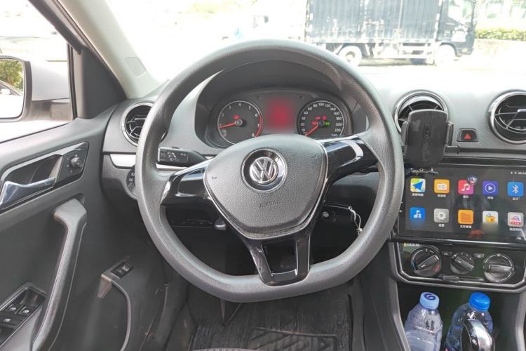 Used Volkswagen Jetta 2017 1.5L Automatic Comfort Model Steering Wheel