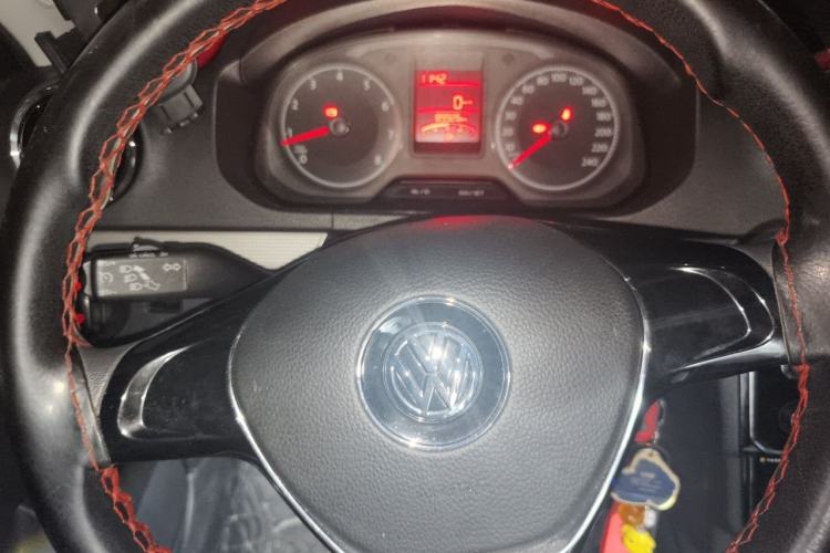 Used Volkswagen Jetta 2017 1.5L Manual Comfort Model Steering Wheel