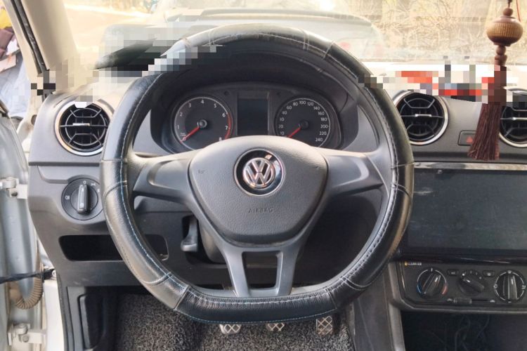 Used Volkswagen Jetta 2017 1.5L Manual Fashion Edition Steering Wheel