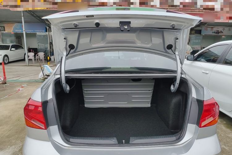 Used Volkswagen Jetta 2017 1.5L Automatic Comfort Model Trunk