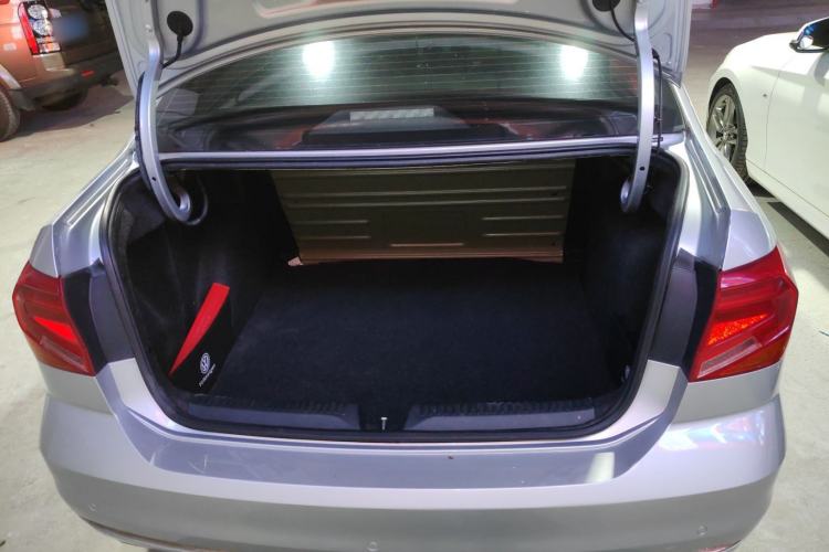 Used Volkswagen Jetta 2017 1.5L Automatic Comfort Model Trunk