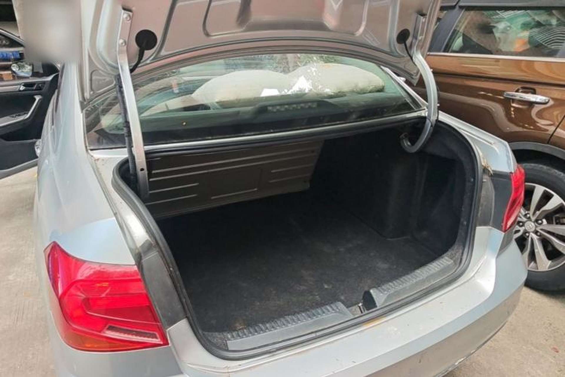 Used Volkswagen Jetta 2017 1.5L Automatic Comfort Model Trunk